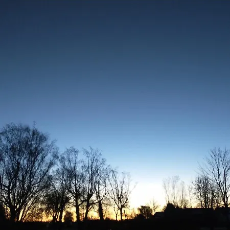 B&bslapenopeeneiland Bed and breakfast 3*