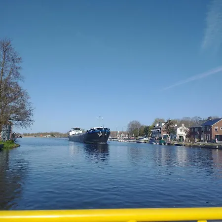 B&bslapenopeeneiland