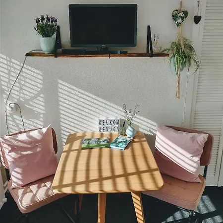 B&bslapenopeeneiland Alojamento de Acomodação e Pequeno-almoço Kaag