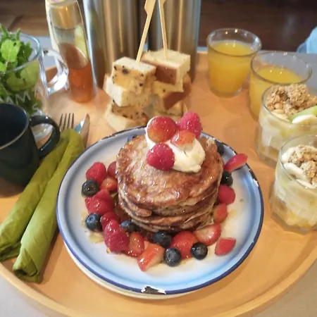 Bed and breakfast B&bslapenopeeneiland