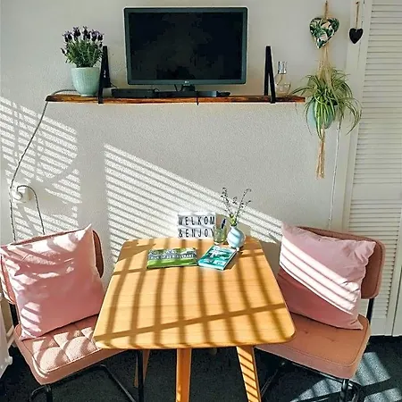 住宿加早餐酒店 B&bslapenopeeneiland 加赫