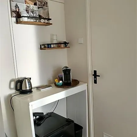B&bslapenopeeneiland 住宿加早餐酒店 3*