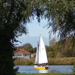 B&bslapenopeeneiland Kaag