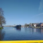 B&bslapenopeeneiland