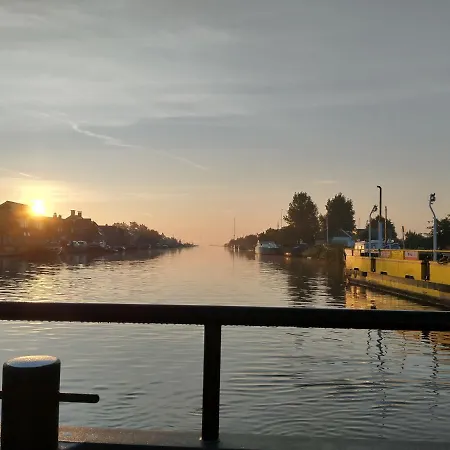 Frühstückspension B&bslapenopeeneiland Kaag