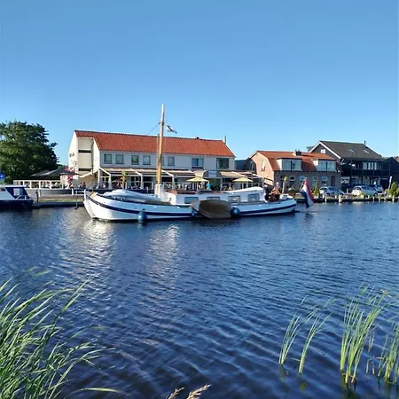 B&bslapenopeeneiland Frühstückspension *