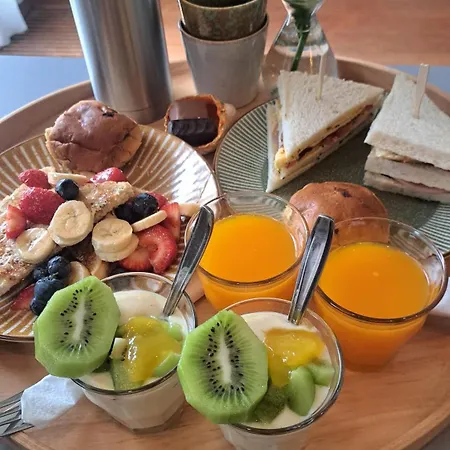 B&bslapenopeeneiland Frühstückspension